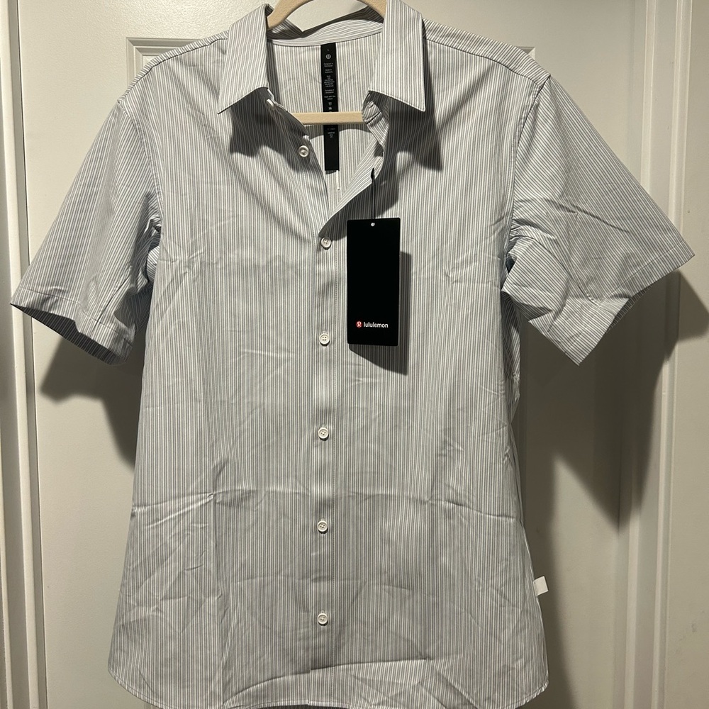 Men's Light Blue Striped Short Sleeve Shirt